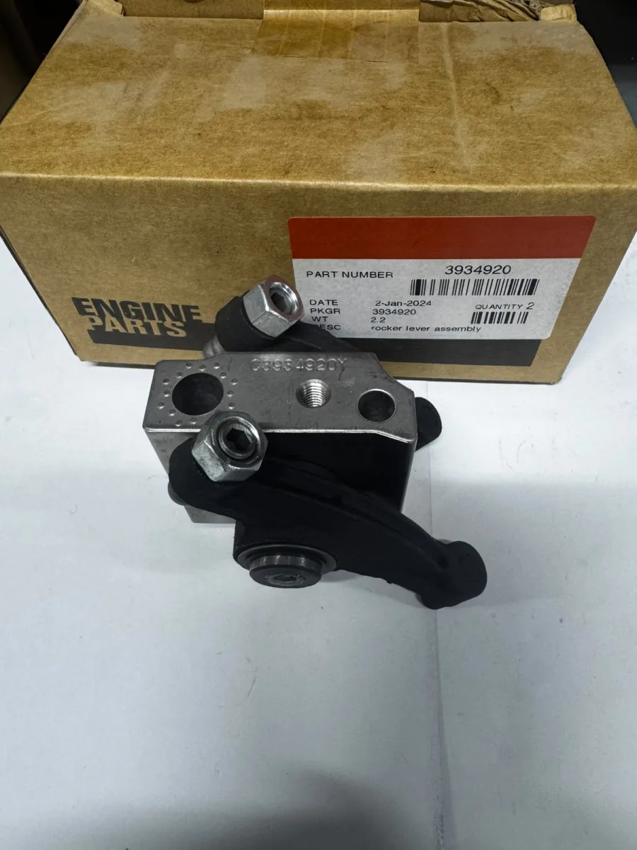 3934920 ROCKER LEVER ASSEMBLY