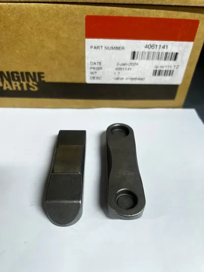 4061141 VALVE CROSSHEAD