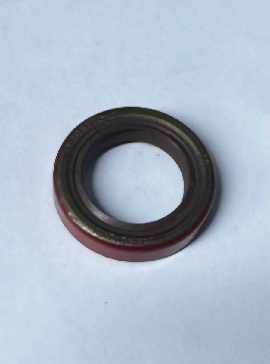 3634146 3643960 WATER PUMP OIL SEAL