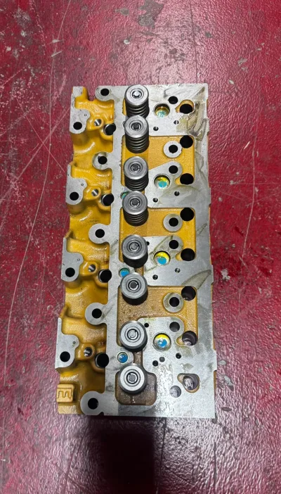 3800873 CYLINDER HEAD