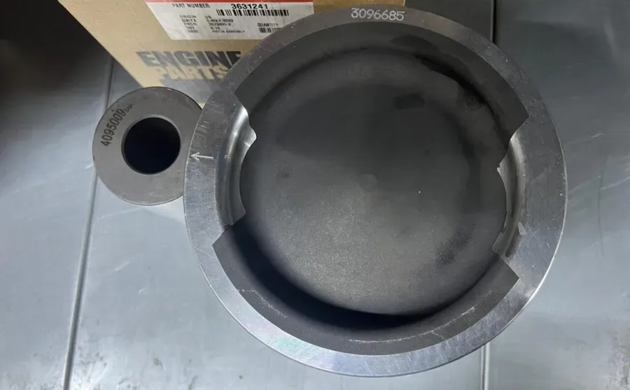 3631241 /3096685 / 3068032 / 3178997 / 3803317 / 3803312 / 3177590 PISTON ASSY for Cummins