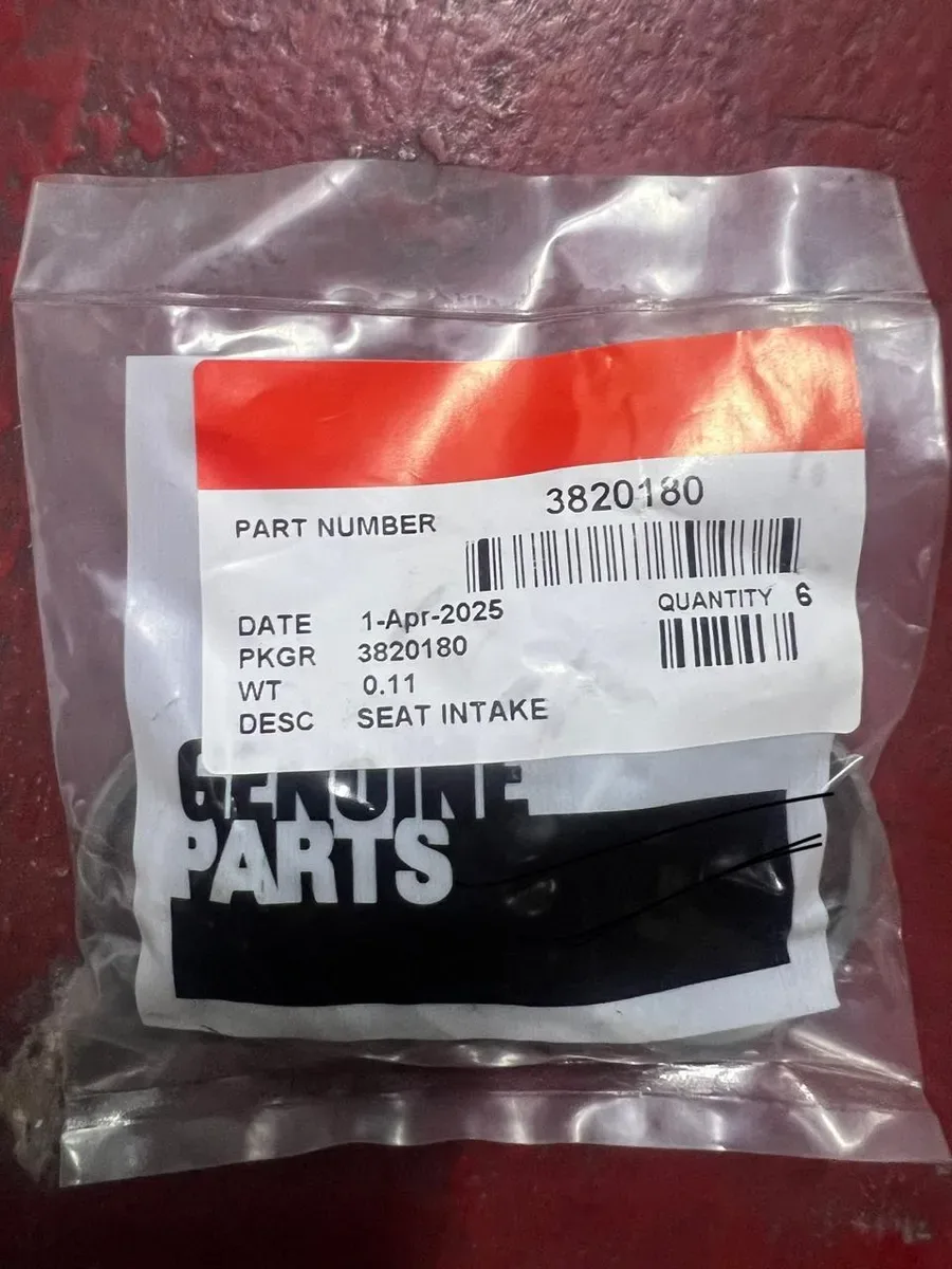 3820180 SEAT INL for Cummins