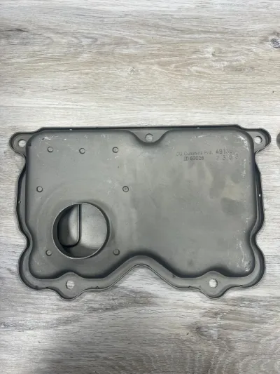 4913633 COVER ROCKER LEVER FOR CUMMINS for Cummins