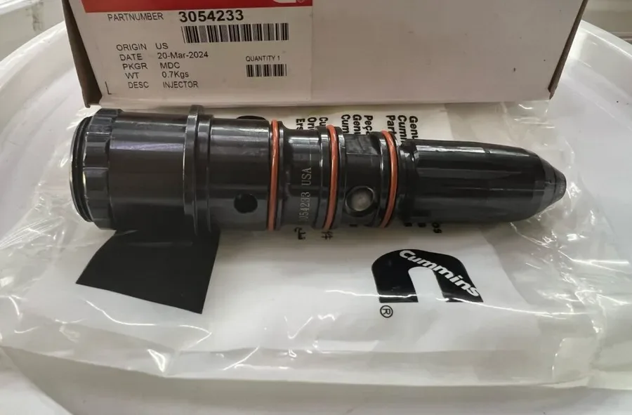 3054233 / 3047984 / 3024147 / 3041836 INJECTOR for Cummins