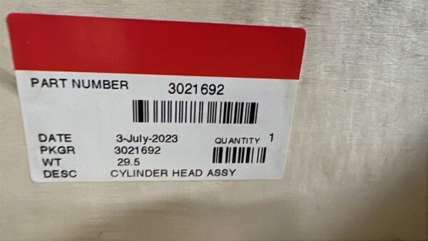 3021692 / 3018868 / 3202257 / 3037240 / 3009138 / 3027373 / 3007272 CYLINDER HEAD ASSY