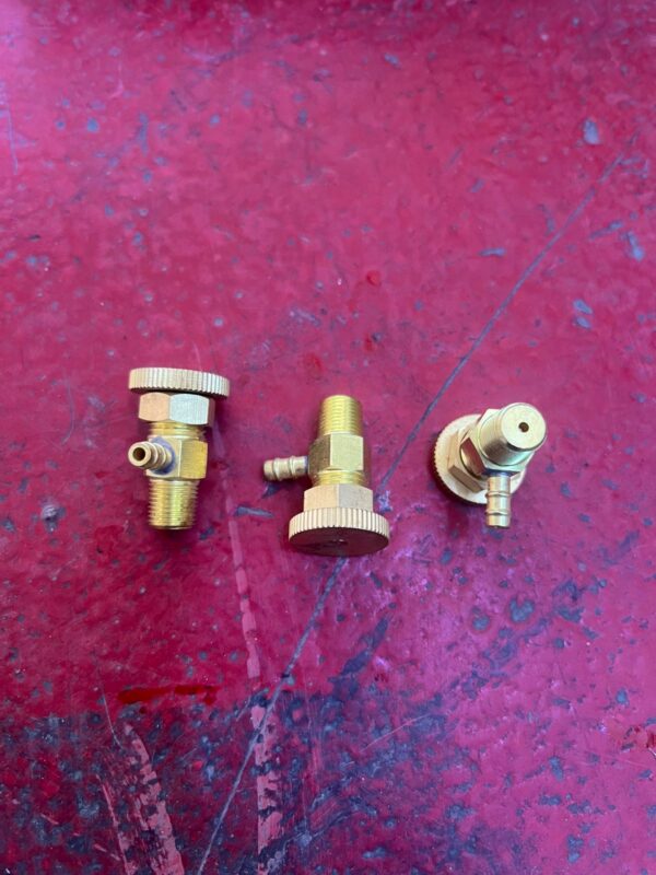 6598102 FUEL BLEEDER VALVE BOBCAT