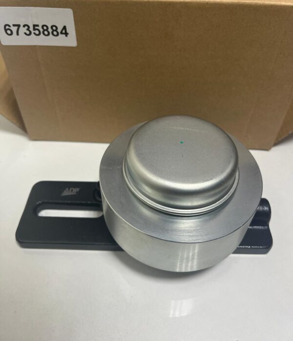 6735884 BELT TENSIONER BOBCAT