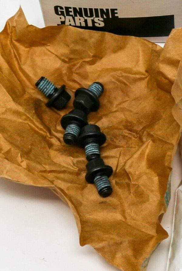 4070462/3161006 HEX FLANGE HEAD CAP SCREW