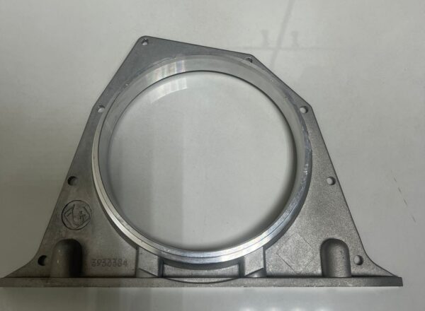 3933384 3907535 3921042 REAR SEAL COVER