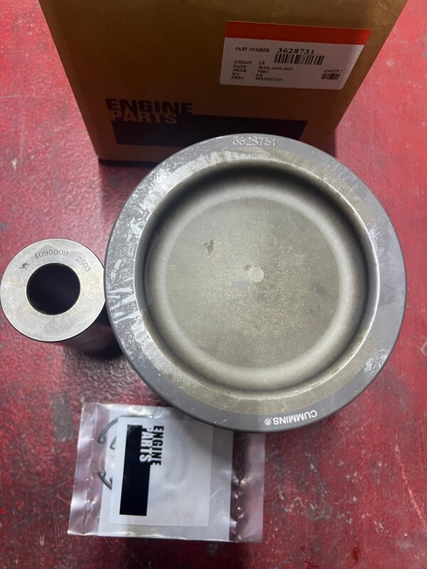 3628731, PISTON+PIN+CLIP