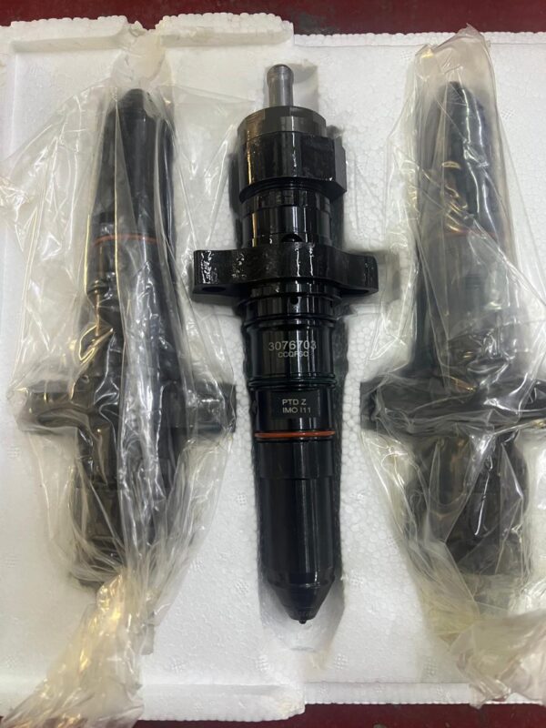 3076703 3279719 INJECTOR CUMMINS